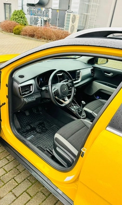 Kia Stonic cena 68000 przebieg: 86000, rok produkcji 2020 z Mława małe 254